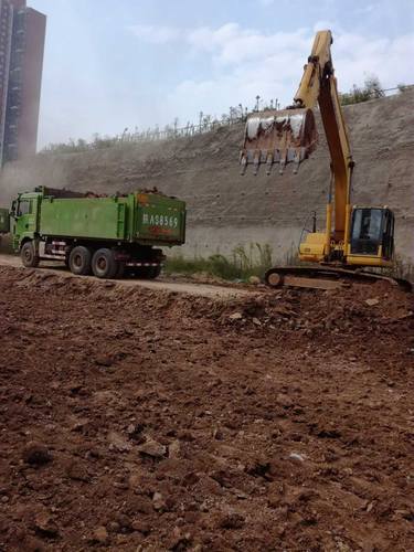 銅煤公司第十一部承建的西安航天基地藍(lán)山水岸住宅項(xiàng)目開(kāi)工建設(shè)