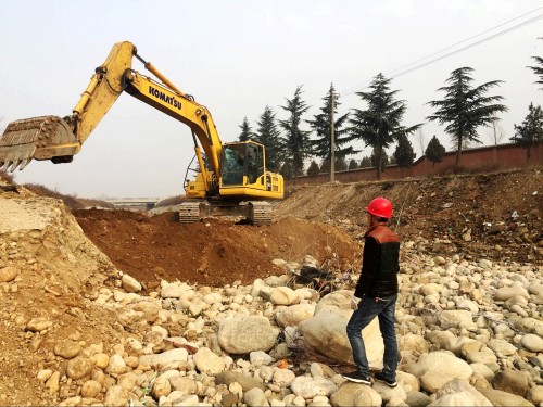 澄合分公司草堂寺健康養(yǎng)老示范項目紫溝河防洪工程正式破土動工