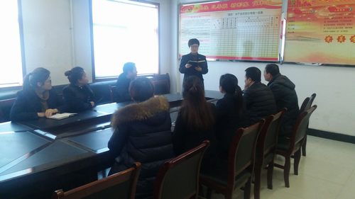 銅煤公司第十二項(xiàng)目部開展黨課“大家講”推進(jìn)十九大精神宣貫深入開展