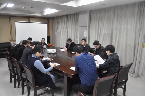 路橋分公司上下積極傳達(dá)建設(shè)集團(tuán)兩個會議精神