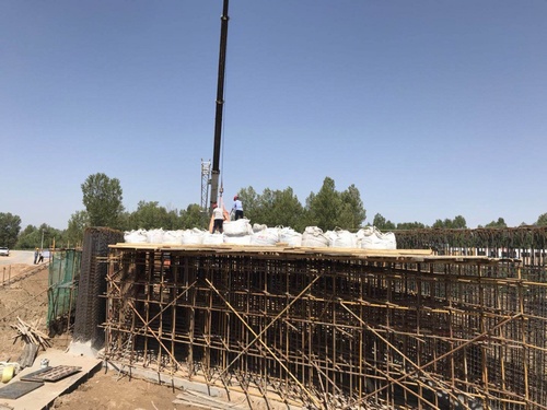 陜煤建設(shè)路橋分公司完成靖神鐵路項目靜載預壓實驗