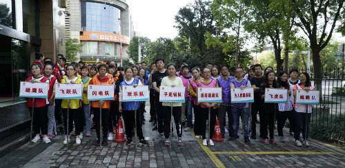 展現(xiàn)追趕精神，奮發(fā)超越活力