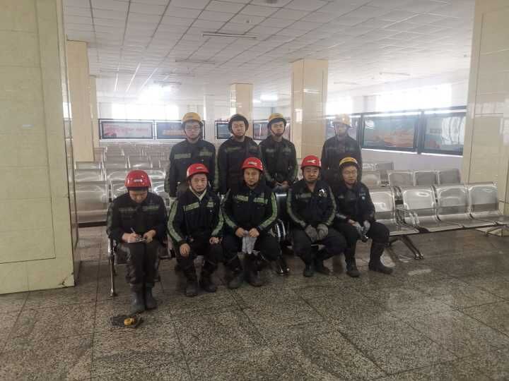 堅守崗位過大年