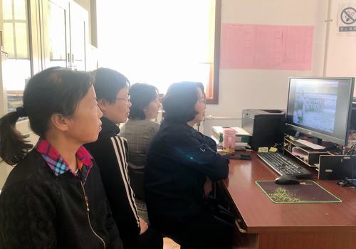 陜煤建設(shè)銅煤公司組織開展“中國共產(chǎn)黨黨史”主題黨日活動(dòng)