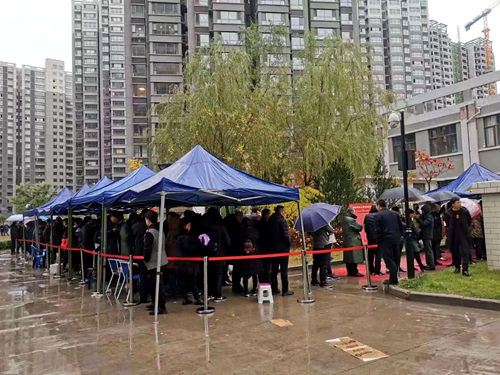 陜煤建設(shè)公司：神南華府三期26#開盤在即，誠(chéng)意登記現(xiàn)場(chǎng)火爆