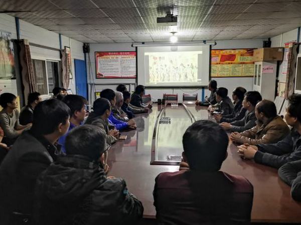 陜煤建設(shè)礦建二公司冶坪項(xiàng)目部用視聽盛宴樹牢防火意識(shí)，強(qiáng)化責(zé)任擔(dān)當(dāng)