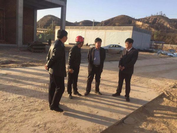 榆林市子洲縣常務(wù)副縣長賀安剛一行深入子洲天芪項目進行調(diào)研