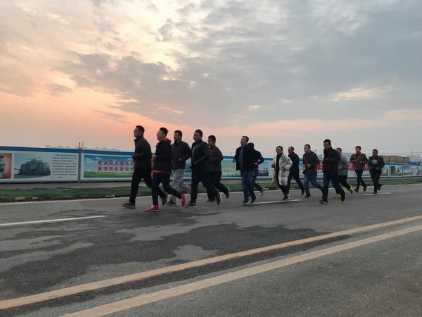 讓我們一起打造培養(yǎng)團(tuán)隊(duì)狼文化！