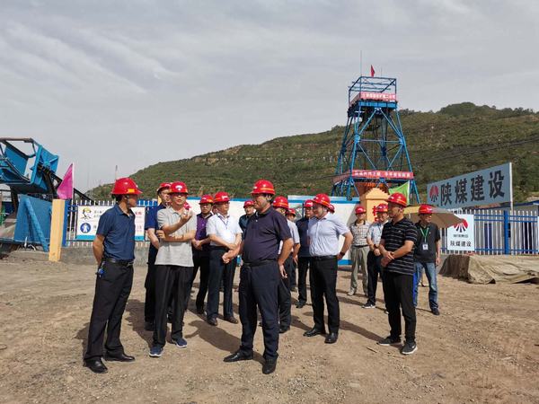 陜煤集團(tuán)領(lǐng)導(dǎo)蒞臨陜煤建設(shè)礦建二公司王峰項目部檢查指導(dǎo)工作