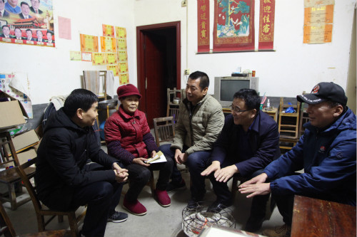 公司領(lǐng)導(dǎo)王明智、楊讓順到對(duì)口扶貧村慰問(wèn)走訪(fǎng)