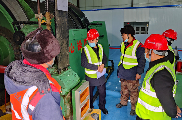 陜煤建設(shè)礦建三公司對(duì)天山項(xiàng)目進(jìn)行開工驗(yàn)收