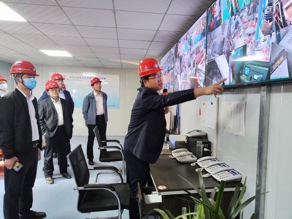 陜煤建設(shè)組織所屬礦建單位赴陜煤建設(shè)礦建二公司文家坡項(xiàng)目部開(kāi)展對(duì)標(biāo)學(xué)習(xí)活動(dòng)