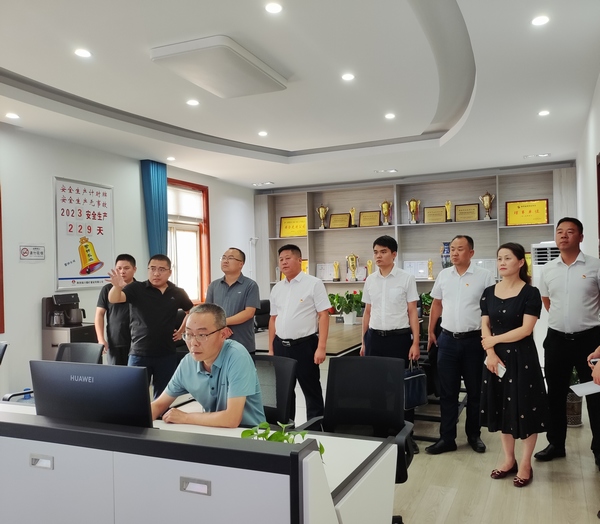 陜煤建設(shè)銅煤公司召開(kāi)市級(jí)文明單位創(chuàng)建工作推進(jìn)會(huì)