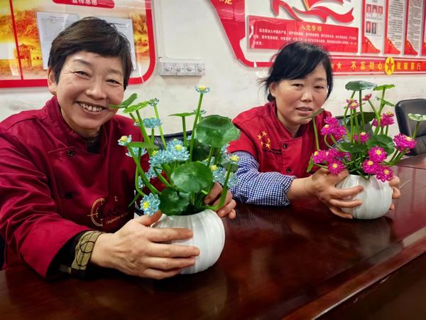 陜煤建設(shè)洗選煤運(yùn)營(yíng)公司檸條塔運(yùn)營(yíng)項(xiàng)目部開(kāi)展 “巧手傳廉情，歡喜迎元旦”主題手工活動(dòng)