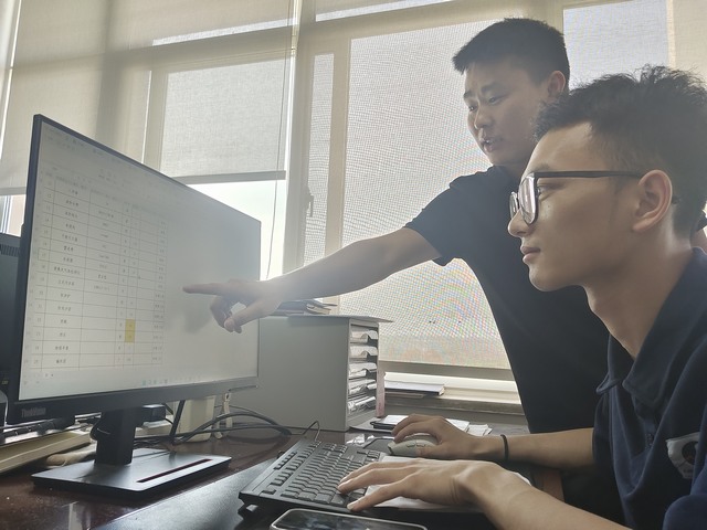 陜煤建設(shè)洗選煤運營公司神渭蒲城運營項目部：當(dāng)“師帶徒”遇上“教師節(jié)”  師父，我想對您說