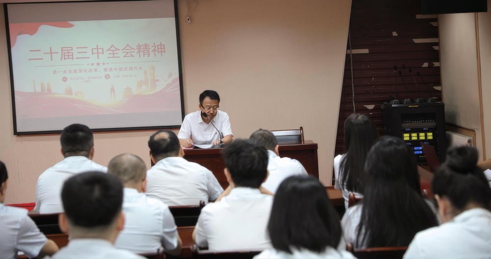 陜煤建設(shè)路橋分公司開(kāi)展“嚴(yán)把節(jié)日‘廉潔關(guān)’ 風(fēng)清氣正過(guò)佳節(jié)”主題活動(dòng)