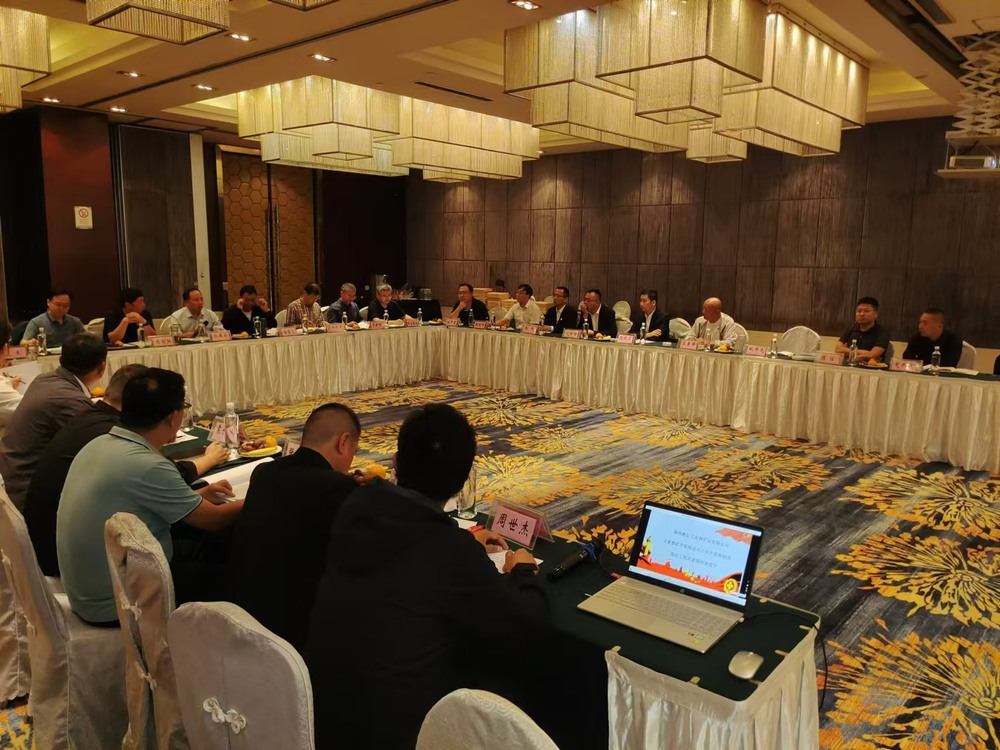 陜煤建設(shè)礦建二公司承建彬長(zhǎng)礦業(yè)文家坡礦李家溝進(jìn)風(fēng)立井井筒掘砌及凍結(jié)工程通過(guò)煤炭行業(yè)“經(jīng)典工程”復(fù)審