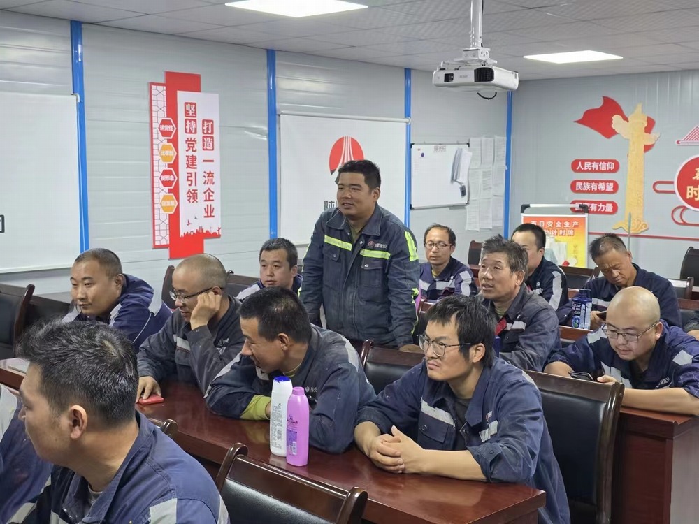 陜煤建設(shè)機(jī)電安裝公司嚴(yán)把節(jié)日“安全關(guān)”