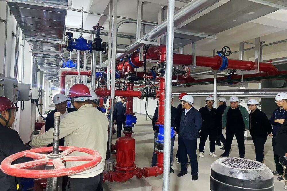 陜煤建設(shè)渭南分公司承建的胡家河二號(hào)風(fēng)井項(xiàng)目?jī)身?xiàng)單位工程順利通過竣工驗(yàn)收