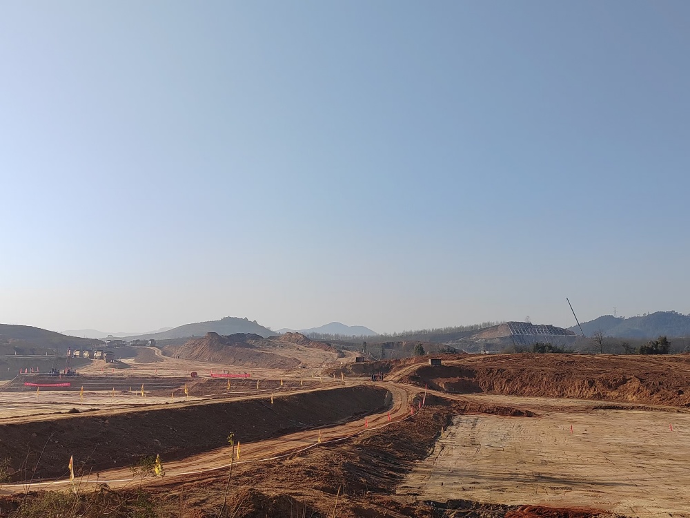 搶晴天、戰(zhàn)雨季 以“光明之戰(zhàn)”鑄就精品工程