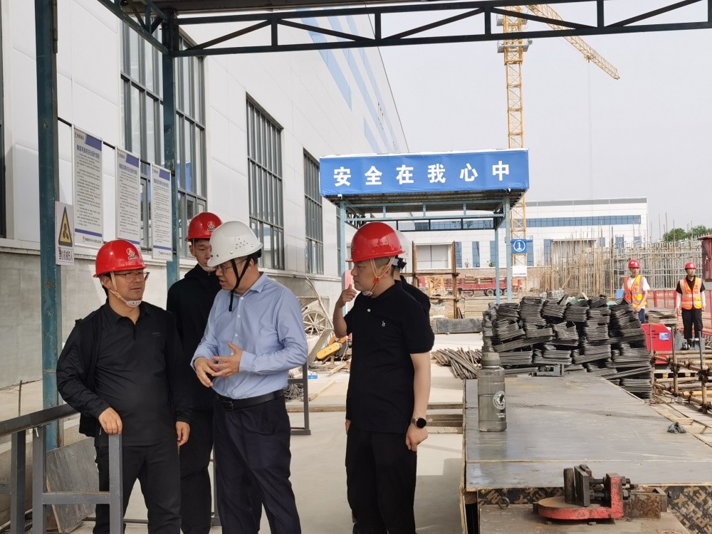 劉保江赴漢中分公司藍(lán)山重工產(chǎn)研基地項目開展節(jié)前安全生產(chǎn)綜合檢查