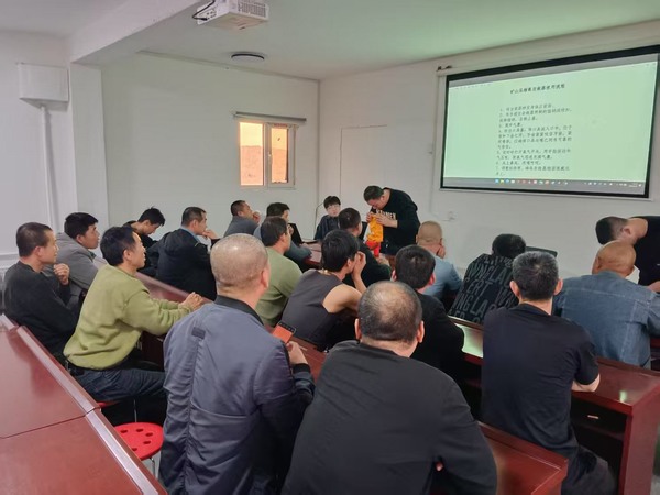 陜煤建設(shè)煤礦運營服務(wù)分公司：“五一”堅守不停學 安全培訓(xùn)不打烊