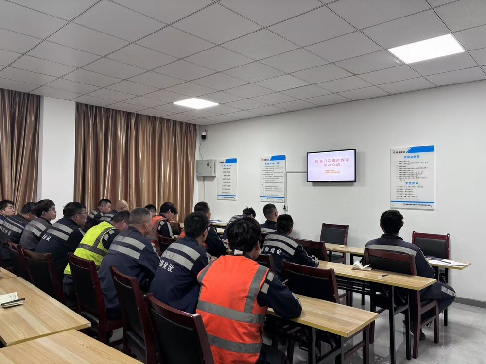 陜煤建設洗選煤運營公司榆陽運營項目部：精修細養(yǎng)降能耗，設備運維創(chuàng)效能