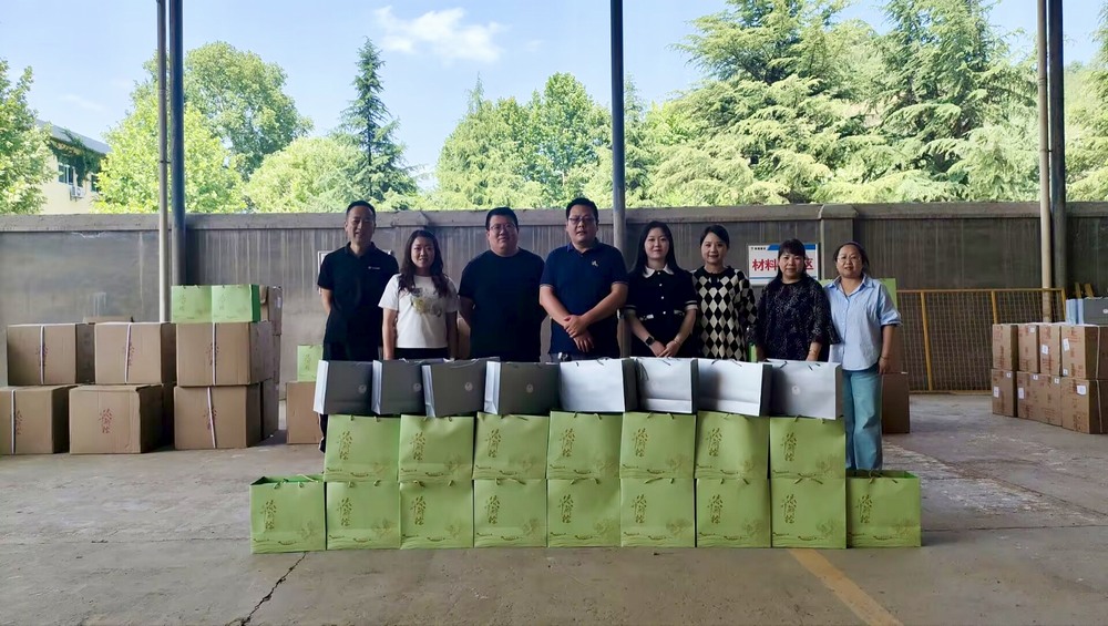 以暖心之舉踐初心 用貼心服務聚合力