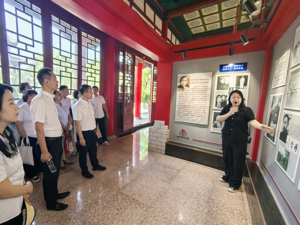 陜煤建設(shè)路橋分公司黨支部開展“緬懷先烈憶黨史，傳承精神踐初心”主題黨日活動(dòng)