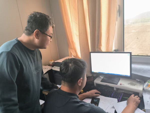 陜煤建設(shè)煤礦運營服務(wù)分公司：監(jiān)督的再監(jiān)督 ?壓緊壓實安全生產(chǎn)責任防線