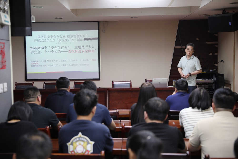 陜煤建設(shè)路橋分公司以宣傳為墨，繪就安全發(fā)展新圖景