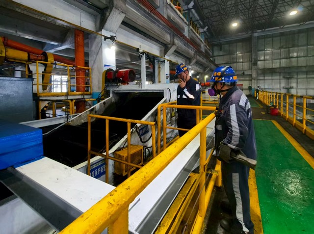 陜煤建設(shè)洗選煤運(yùn)營公司紅柳林洗煤廠項(xiàng)目部：心有猛虎，細(xì)嗅薔薇