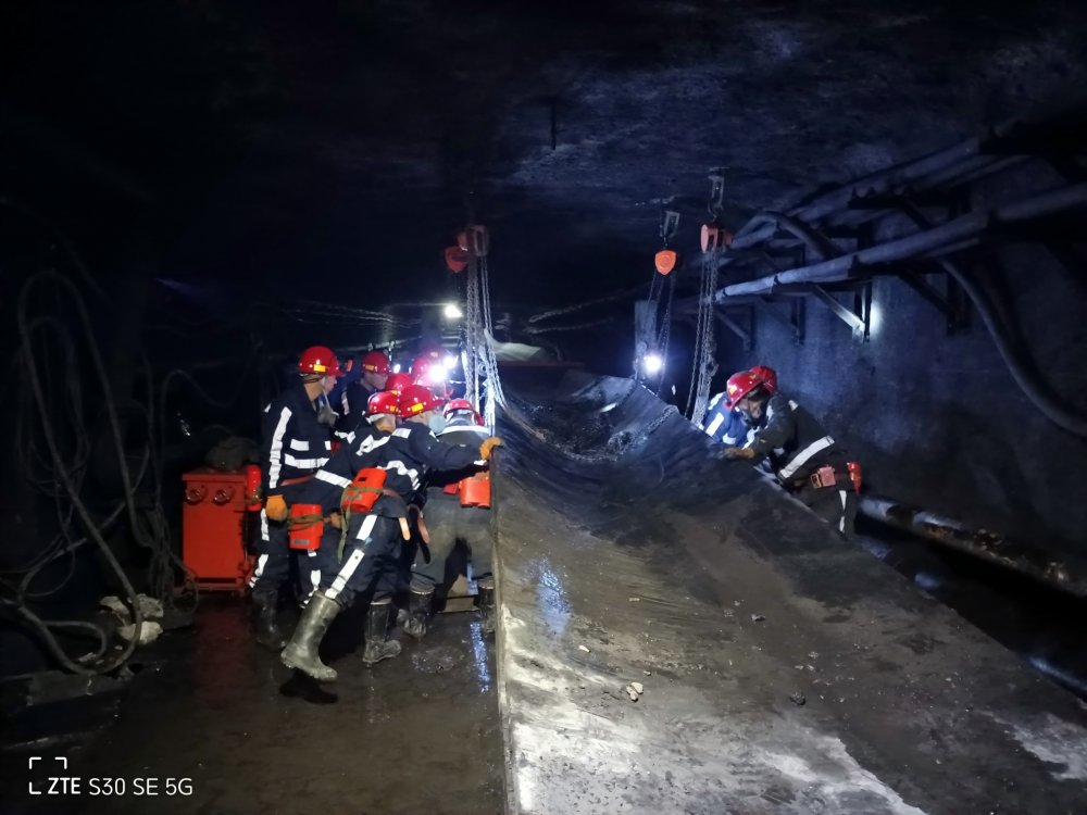 班班聯(lián)動(dòng)、環(huán)環(huán)相扣！陜煤建設(shè)韓城分公司張家峁項(xiàng)目部“雙一流”班組打造安全生產(chǎn)“動(dòng)態(tài)防護(hù)鏈”