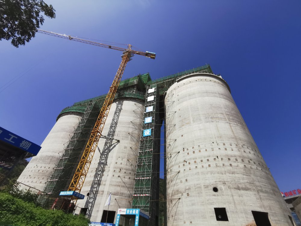 陜煤建設韓城分公司土建十一部：中秋月照施工路，國慶情燃建設魂