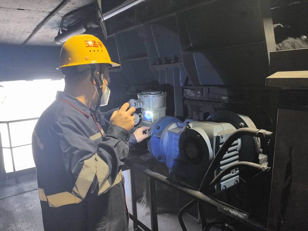 陜煤建設(shè)洗選煤運(yùn)營(yíng)公司澄合山陽(yáng)運(yùn)營(yíng)項(xiàng)目部：國(guó)慶堅(jiān)守，奉獻(xiàn)亦無(wú)聲