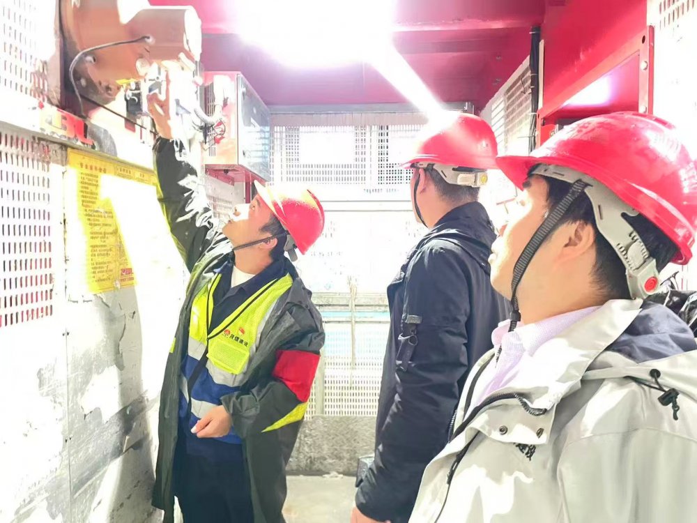 陜煤建設(shè)韓城分公司土建二項目部：安全不下線，青春在一線