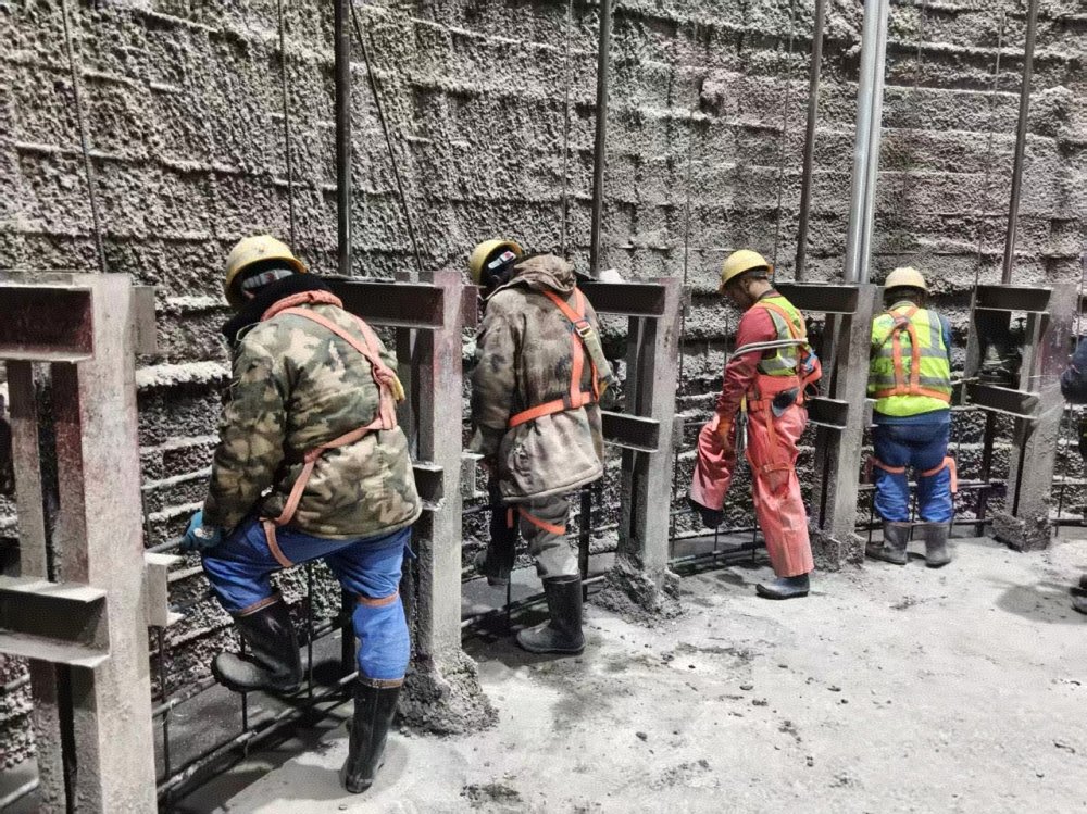 陜煤建設(shè)礦建三公司天山（二號井）項目部：百日安全護航?jīng)Q戰(zhàn)四季度 豎井施工攻堅傳捷報