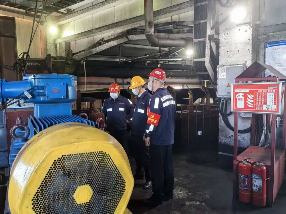 陜煤建設(shè)洗選煤運營公司檸條塔運營項目部黨支部開展“黨建護航保安全 年末攻堅顯擔(dān)當”主題黨日活動