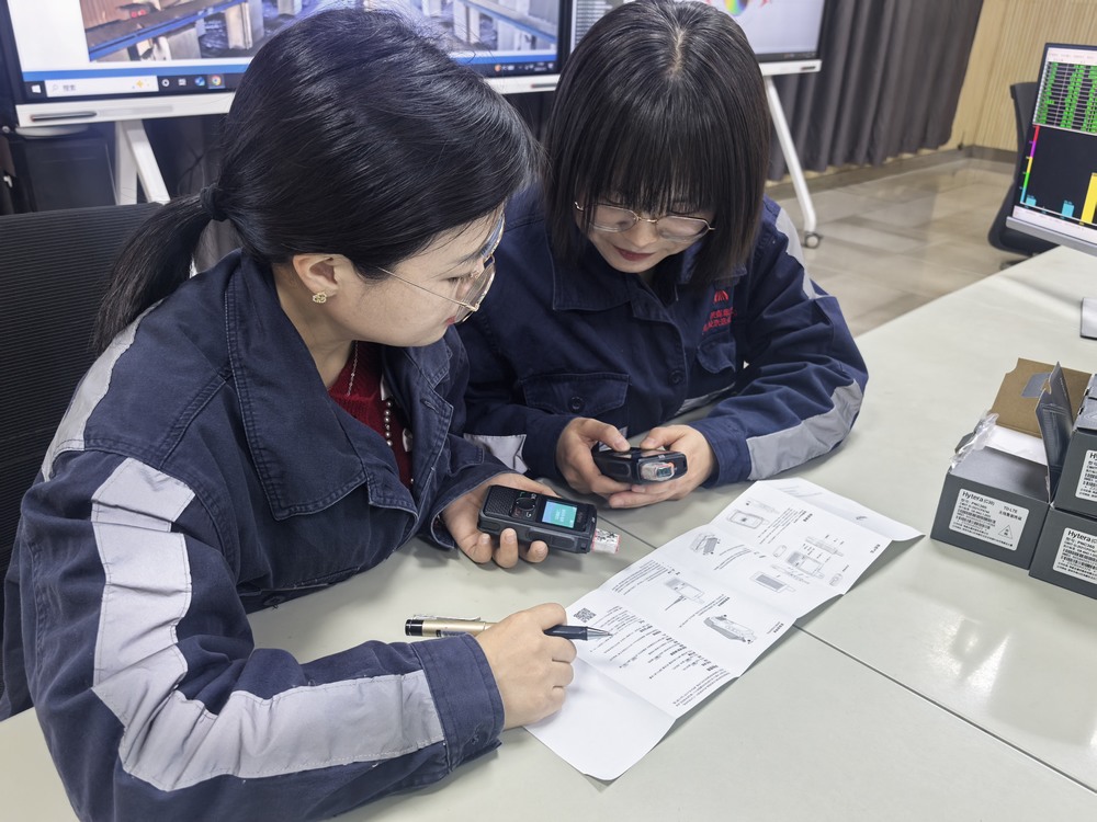 陜煤建設(shè)洗選煤運(yùn)營公司紅柳林洗煤廠項(xiàng)目部：換新“對講機(jī)”   筑牢安全生產(chǎn)通訊防線