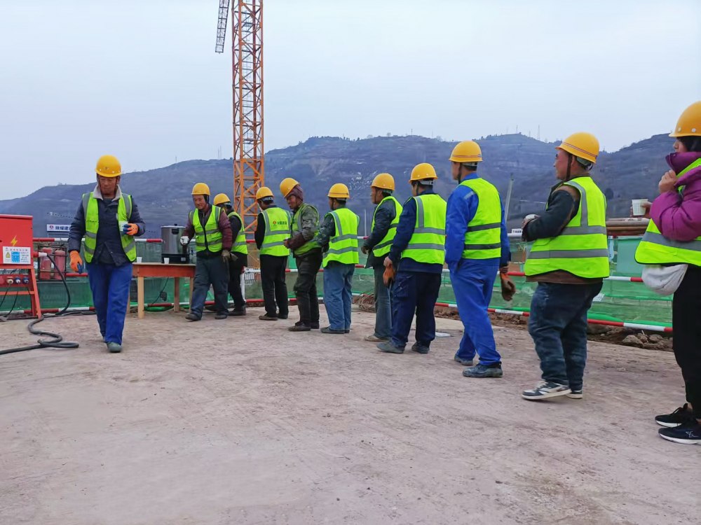 陜煤建設(shè)韓城分公司土建六項(xiàng)目部：跑好新春“第一棒”，韓城北站物流集運(yùn)中心項(xiàng)目樁基礎(chǔ)建設(shè)階段性工程圓滿完成